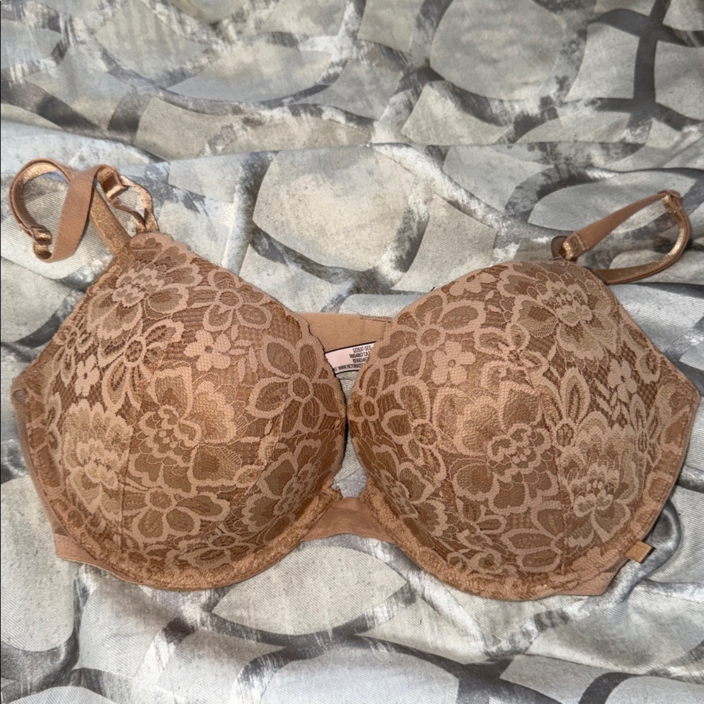 Victoria's Secret Floral Lace Bra in Brown